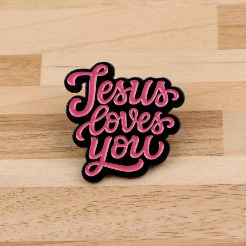 Jesus Loves You Pin – Goudkleurige Hart Pin met Kruis | Draag Gods Liefde Elke Dag